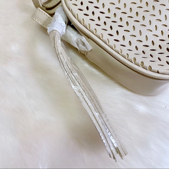 NWT Summer & Rose Delilah Lasercut Crossbody Bag - Picture 7 of 8